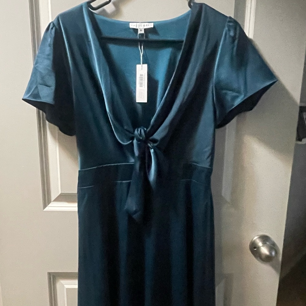 Satin midi dress / medium